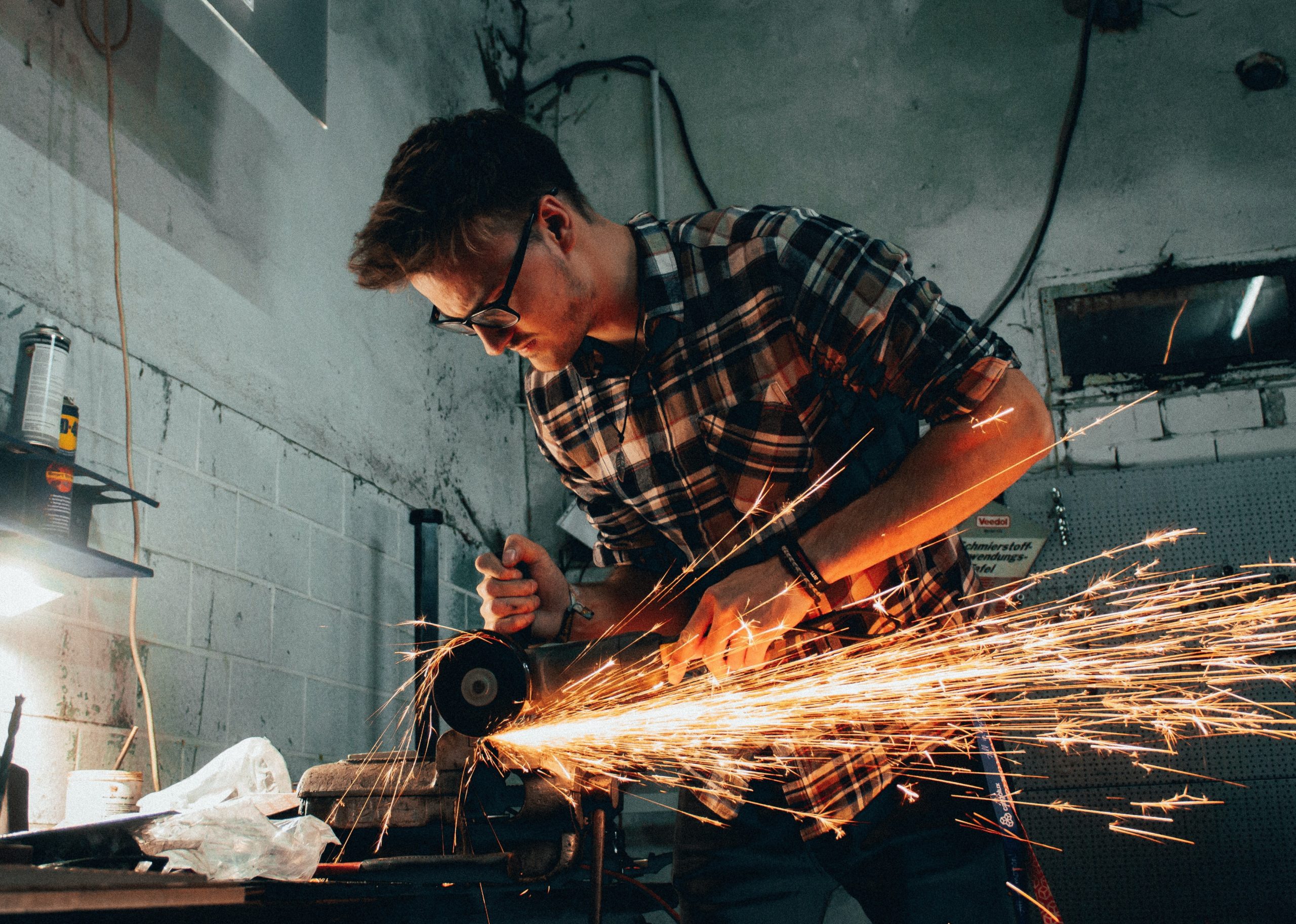 notification obligation foreign employees